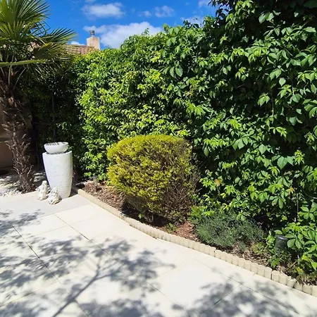 Lovenature Bed and breakfast 3*
